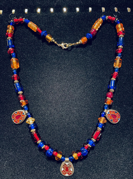File:Zubeydah - Merovingen Necklace with Pendants.png
