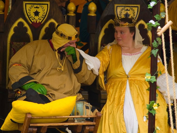 File:Owen and Genevria by Jennifer Dudley.jpg